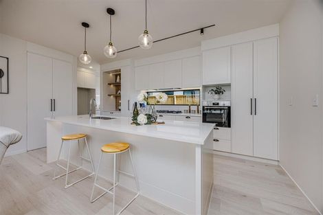 Photo of property in 8 Arahi Road, Clevedon, 2582