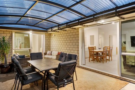 Photo of property in 16 Ellesmere Close, Pyes Pa, Tauranga, 3112