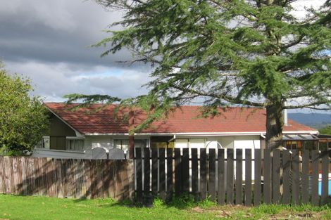 Photo of property in 39 Rehia Road, Massey, Auckland, 0614