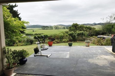 Photo of property in 3001a State Highway 2, Waitakaruru, Ngatea, 2471