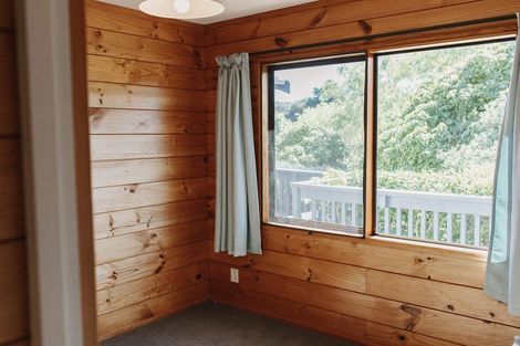 Photo of property in 6 Gates Road, Waikanae Beach, Waikanae, 5036