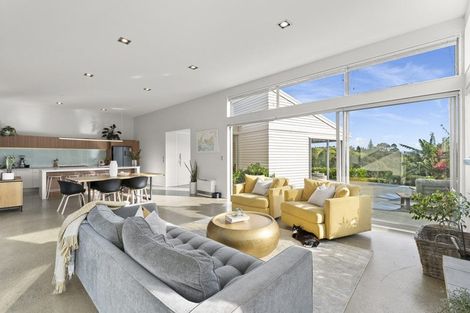 Photo of property in 4 Hillford Place, Welcome Bay, Tauranga, 3175