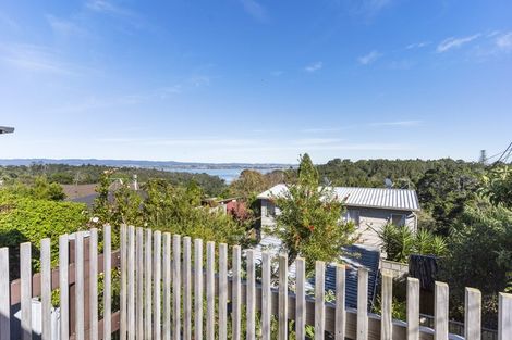 Photo of property in 4/7 Balmain Road, Birkenhead, Auckland, 0626