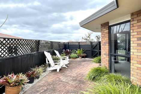 Photo of property in 1 Oleander Lane, Mount Maunganui, 3116