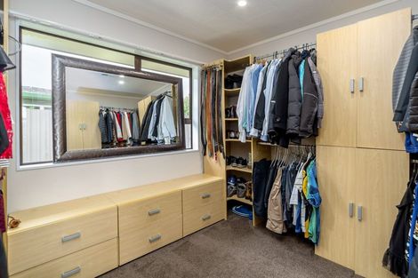 Photo of property in 30 Huxley Street, Pahiatua, 4910