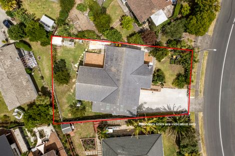 Photo of property in 123 Weatherly Road, Torbay, Auckland, 0630