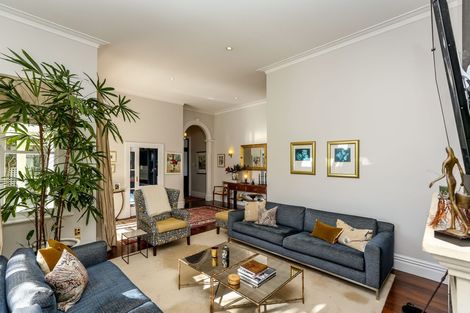 Photo of property in 16 Shortland Street, Lower Vogeltown, New Plymouth, 4310