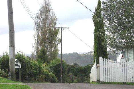 Photo of property in 81 Glengarry Road, Glen Eden, Auckland, 0602