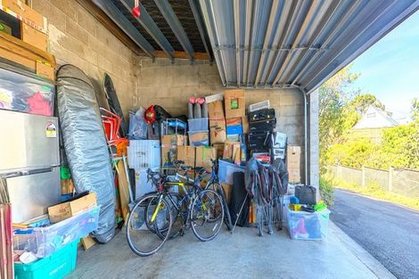 Photo of property in 4 Lyons Crescent, Strathmore Park, Wellington, 6022