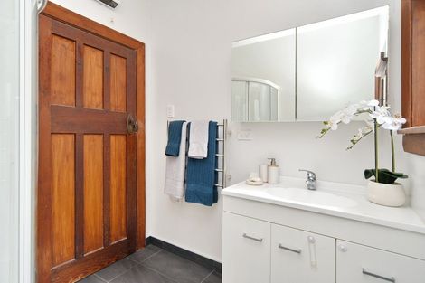 Photo of property in 135 Mcfaddens Road, St Albans, Christchurch, 8052