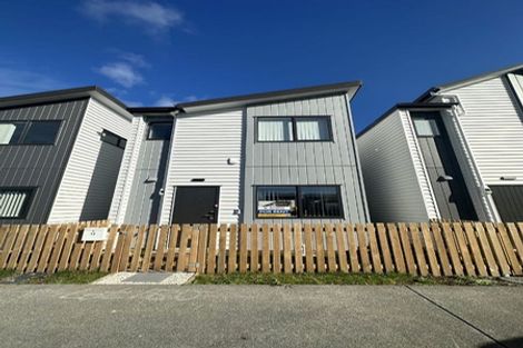 Photo of property in 12 Tukauri Place, Papakura, 2110