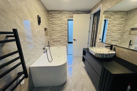 Photo of property in 47a Murphys Road, Totara Park, Auckland, 2019