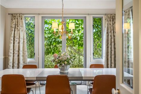 Photo of property in 33 Seymour Road, Mellons Bay, Auckland, 2014