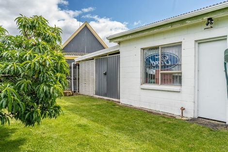 Photo of property in 32 Livingstone Avenue, Nawton, Hamilton, 3200