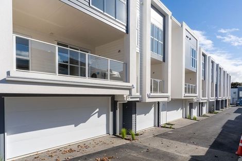 Photo of property in 2/10 Palmerston Street, Hamilton Central, Hamilton, 3204