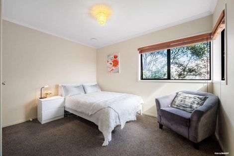 Photo of property in 8 Seamount Drive, Red Beach, 0932