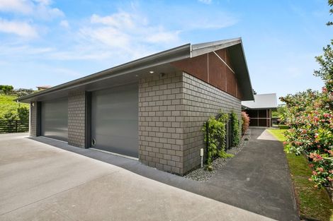 Photo of property in 9 Fernbrook Drive, Hurworth, New Plymouth, 4310