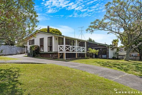 Photo of property in 26 Cron Avenue, Te Atatu South, Auckland, 0610