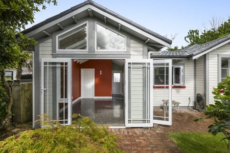 Photo of property in 263 Carrington Street, Vogeltown, New Plymouth, 4310