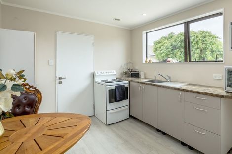 Photo of property in 30 Huxley Street, Pahiatua, 4910