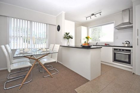 Photo of property in 22 Ronald Place, Manurewa, Auckland, 2102