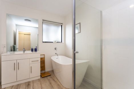 Photo of property in 35 Broadhaven Avenue, Parklands, Christchurch, 8083