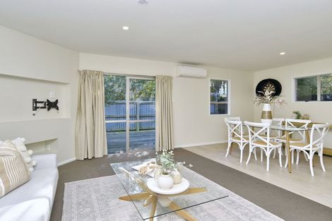 Photo of property in 11 Hutcheson Street, Sydenham, Christchurch, 8023