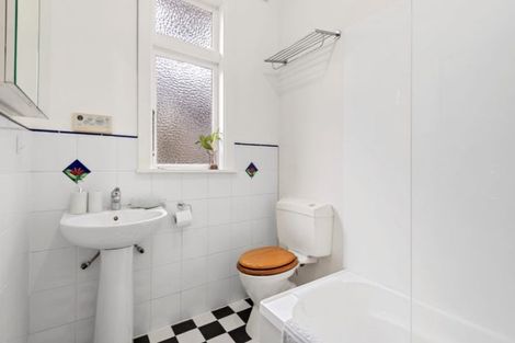 Photo of property in 13 Townsend Road, Miramar, Wellington, 6022