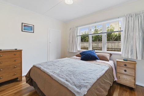 Photo of property in 15 The Avenue, Otaki Beach, Otaki, 5512