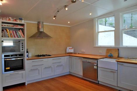 Photo of property in 25 Austin Street, Mount Victoria, Wellington, 6011