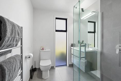 Photo of property in 2/31 Links Drive, Waiwhakaiho, New Plymouth, 4312