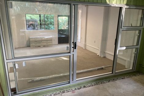 Photo of property in 89 Glenesk Road, Piha, New Lynn, 0772