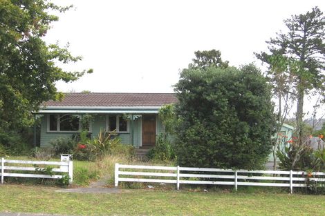 Photo of property in 2/16 Lancaster Road, Beach Haven, Auckland, 0626