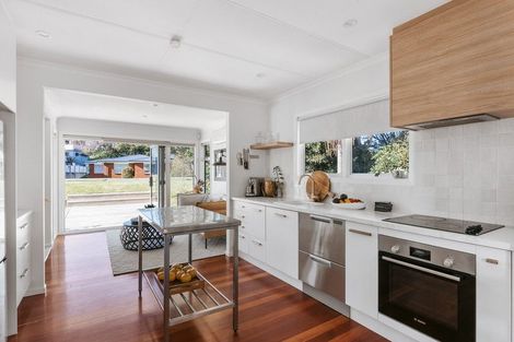 Photo of property in 8 Pitau Road, Mount Maunganui, 3116