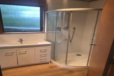 Photo of property in 2/24 Tango Place, Henderson, Auckland, 0610