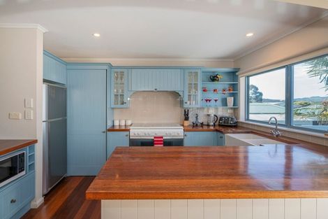 Photo of property in 5 Pipi Dune, Whitianga, 3510