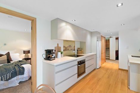 Photo of property in 45 Adamson Drive, Arrowtown, 9302