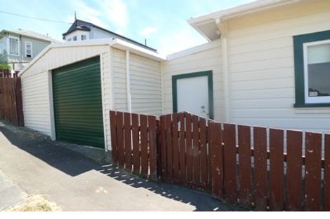 Photo of property in 38 Eden Street, Island Bay, Wellington, 6023