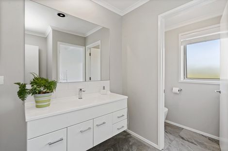 Photo of property in 14 Captains Loop, Haruru, 0204