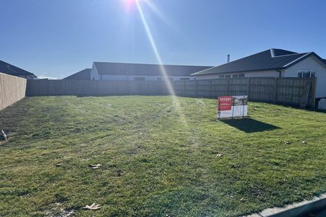 Photo of property in 18 Hanmer Crescent, Rangiora, 7400