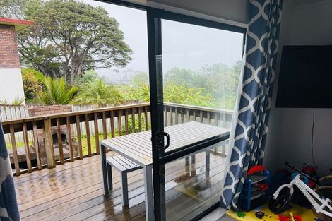 Photo of property in 3/198 Don Buck Road, Massey, Auckland, 0614