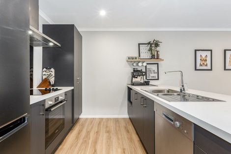 Photo of property in 8 Peter Tapp Way, Wainuiomata, Lower Hutt, 5014