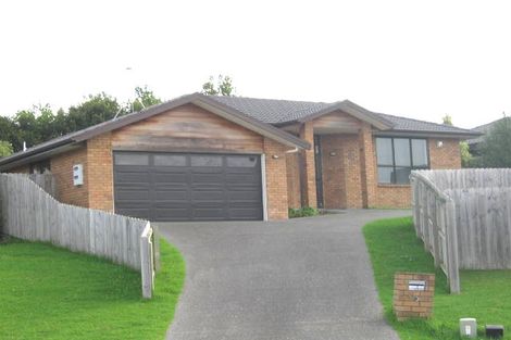 Photo of property in 24 Semillon Avenue, Henderson, Auckland, 0612
