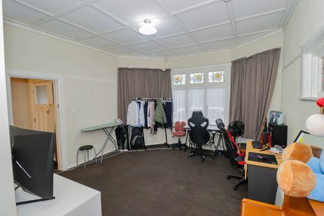 Photo of property in 92 Roy Street, Palmerston North, 4410