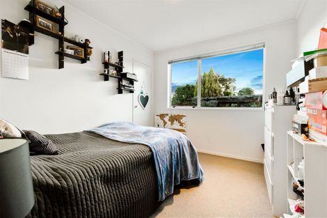 Photo of property in 529 Swanson Road, Ranui, Auckland, 0612