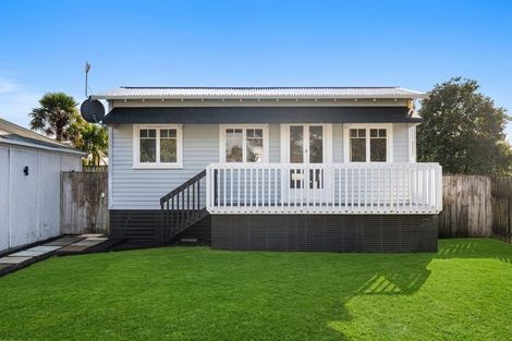 Photo of property in 38b Mclarin Road, Glenbrook, Waiuku, 2681
