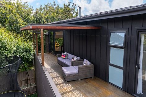 Photo of property in 4a Ryan Grove, Tawa, Wellington, 5028