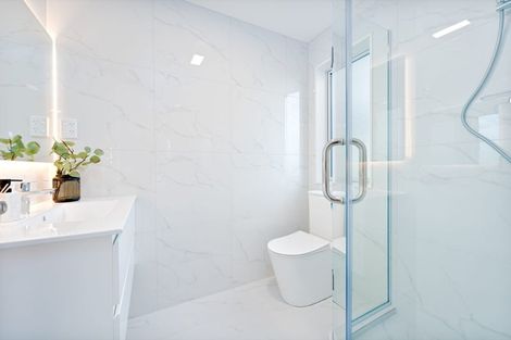 Photo of property in 80e Matipo Road, Te Atatu Peninsula, Auckland, 0610