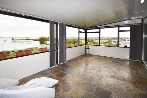 Photo of property in 26 Jaemont Avenue, Te Atatu South, Auckland, 0610