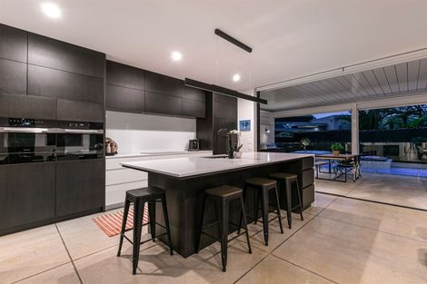 Photo of property in 30a Kingfisher Grove, Greenhithe, Auckland, 0632